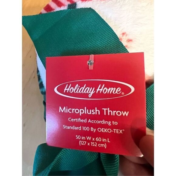 NWT! Holiday Home Christmas Tree Winter Microplush Throw Blanket - Picture 2 of 5